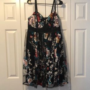 Torrid Black Floral Bustier Midi Dress-Size 14-NWT-Embroidered